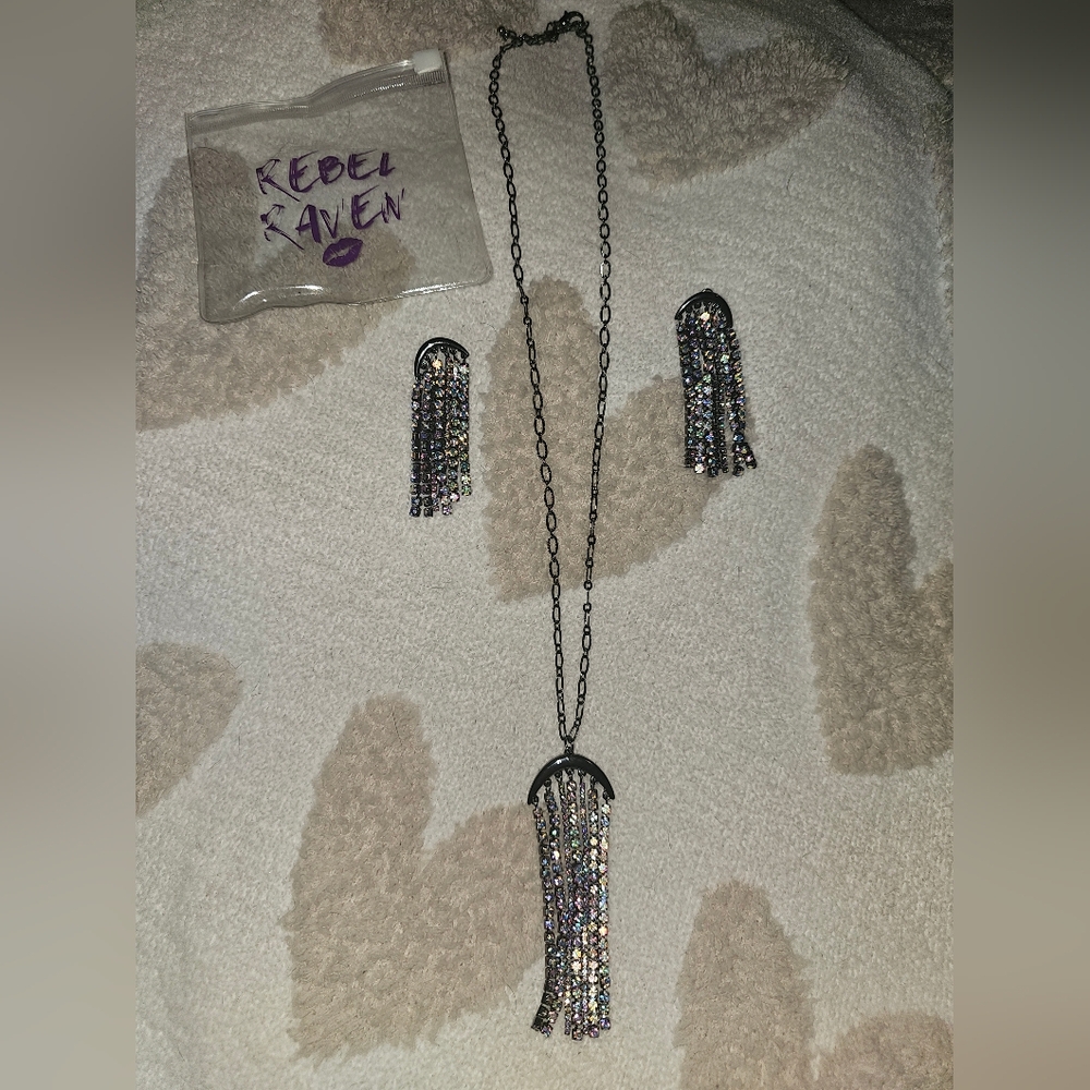 Rebel Raven Necklace And Earring Set